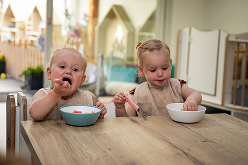 Eetmoment bij Kinderopvang Speelgeluk